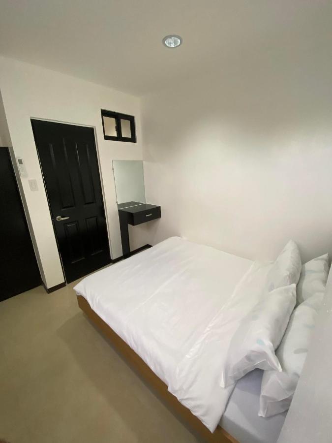 Ma Lourdes Inn- Washington Street *
